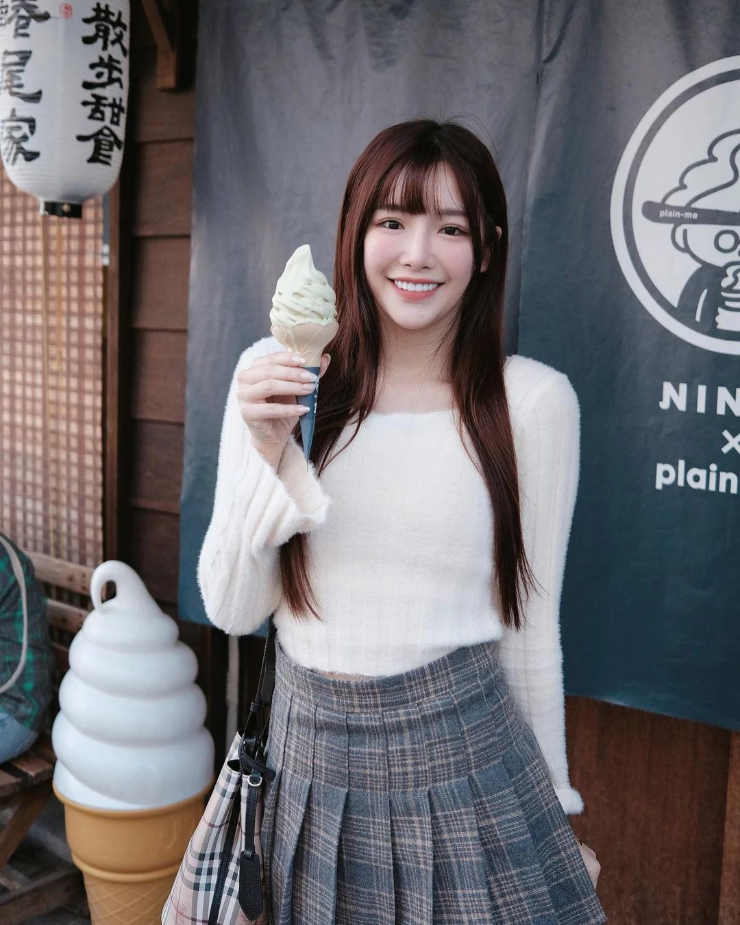 气质女神“李恩菲x菲菲”甜美外型让人恋爱了！ [10P]